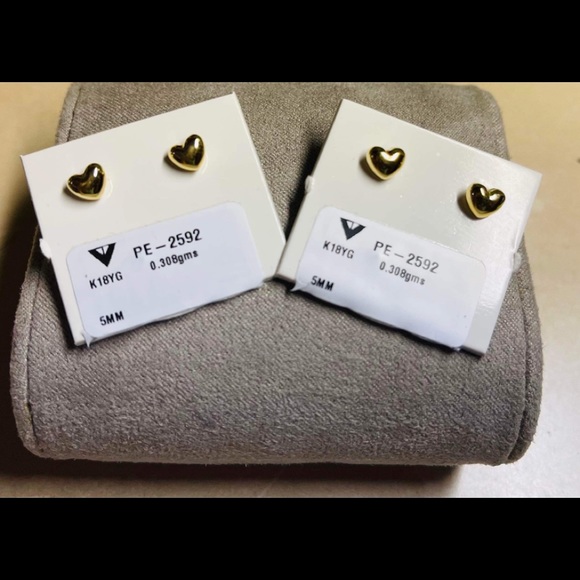 K18YG REAL JAPAN GOLD SMALL HEART STUD EARRING